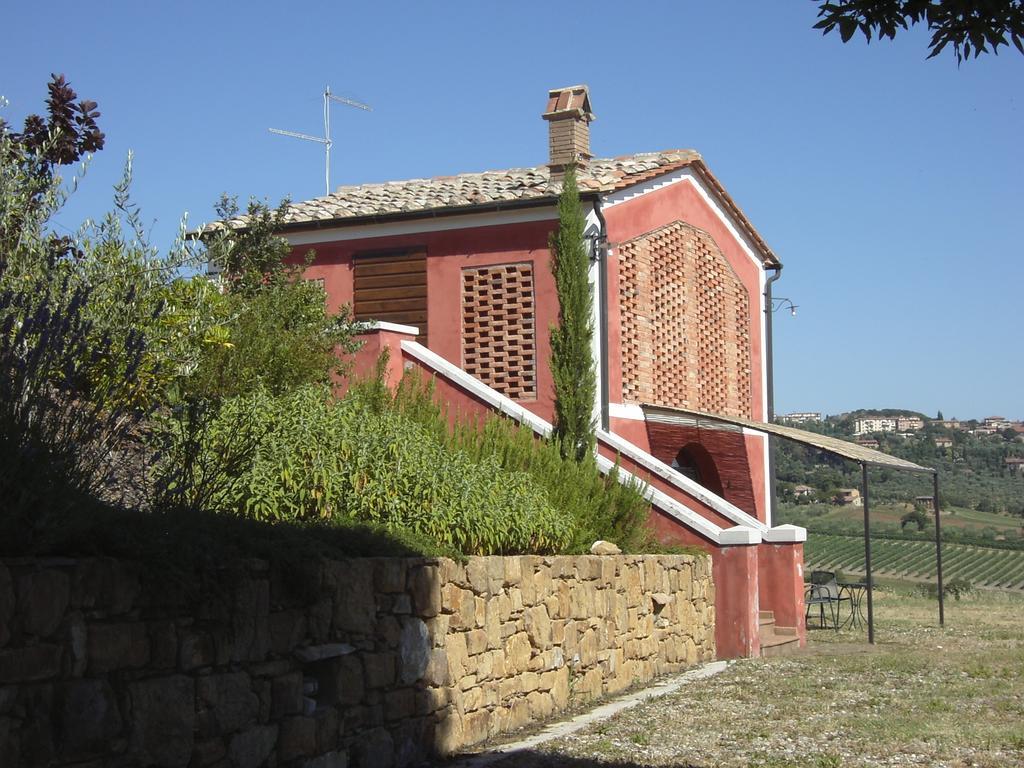 Agriturismo La Disperata Villa San Quirico dʼOrcia Habitación foto