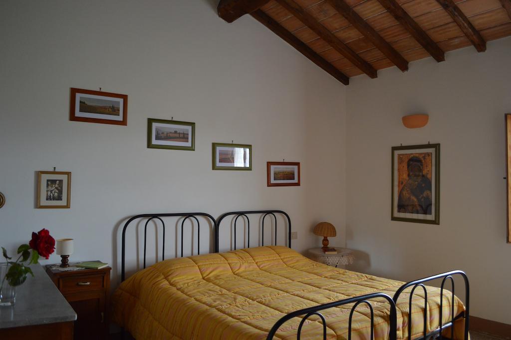Agriturismo La Disperata Villa San Quirico dʼOrcia Exterior foto
