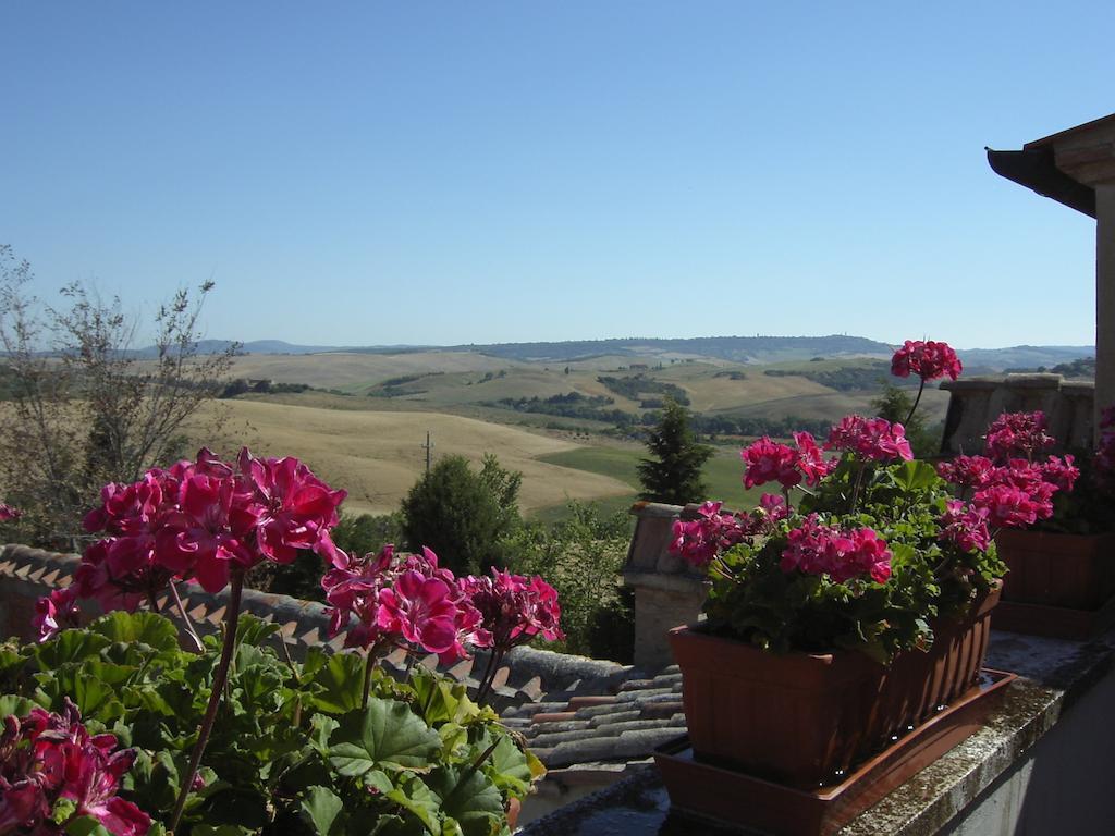 Agriturismo La Disperata Villa San Quirico dʼOrcia Habitación foto